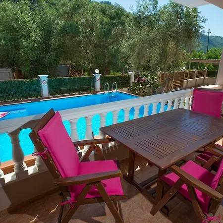 Evalena Apartment Frinion
